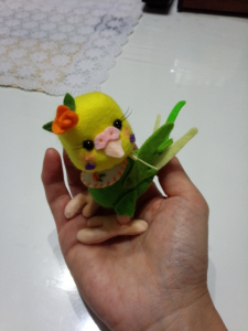 出来立てほやほやのインコさん(*^_^*)
