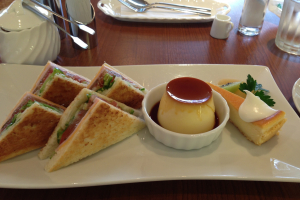 モロゾフでプリンも食べました
