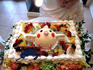 関係ないですがオカメウェディングケーキ