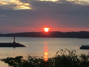 夕日が沈むよぉー（うっとり）