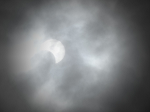 ピンホールカメラで撮った日食　